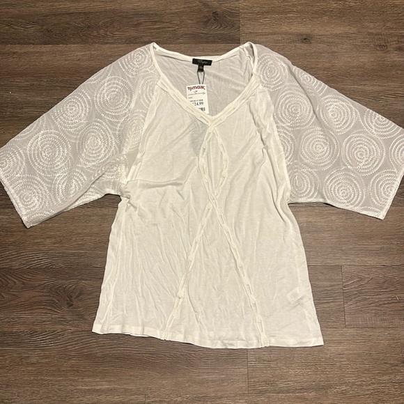 Cupio Tops - brand new cupio t shirt